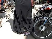 Bangladeshi Abaya Ass Milf