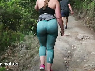 Jiggly Assed PAWG Hiker In Tight Leggings