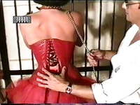 firmly tighten the corset female slave